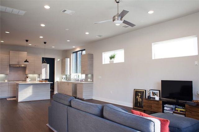 6021 Seville DR, Austin, TX 78724