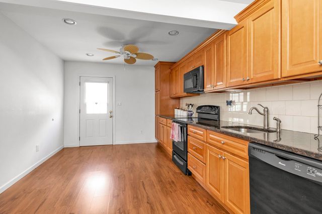 62 Grant Street, Freeport, NY 11520