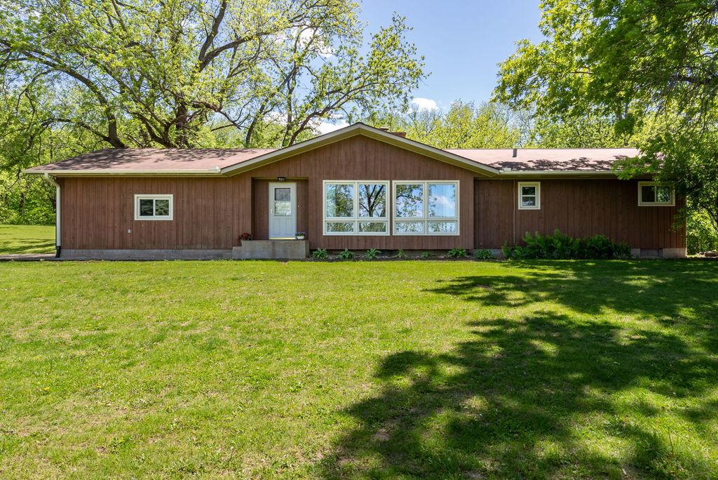 7922 78th Avenue, Milan, IL 61264