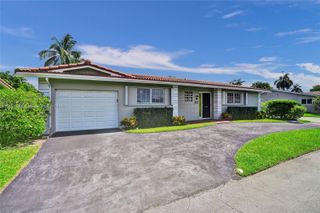7200 E Tropical Way, Plantation, FL 33317