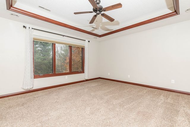 8700 Wooded Point Drive, Johnston, IA 50131