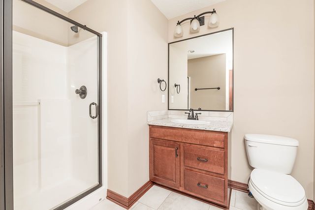 8700 Wooded Point Drive, Johnston, IA 50131