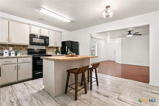 4706 Stonehaven Drive, Temple, TX 76502
