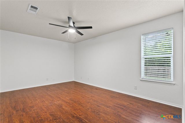 4706 Stonehaven Drive, Temple, TX 76502