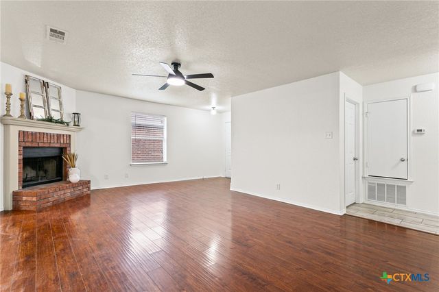 4706 Stonehaven Drive, Temple, TX 76502