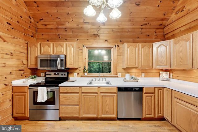 168 CHESTNUT TRAIL RD, Front Royal, VA 22630