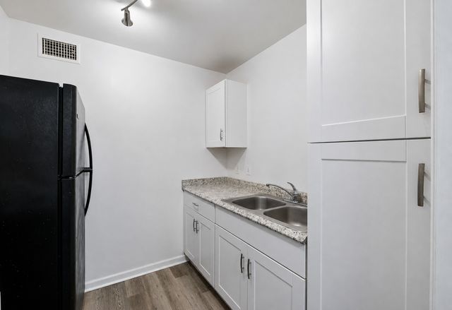 270 Tampa Dr Apt H1, Nashville, TN 37211