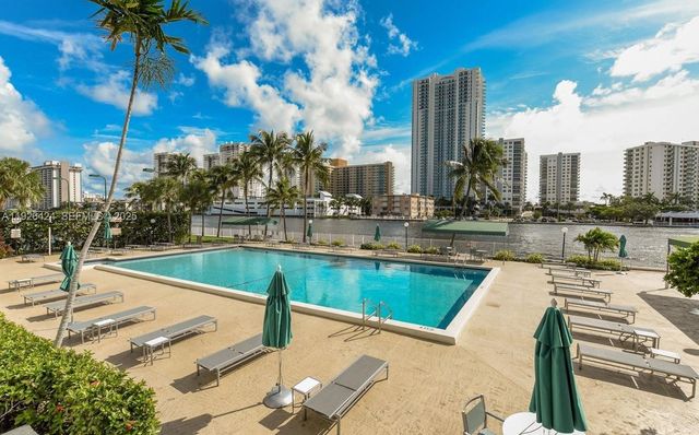 800 Parkview Dr 701, Hallandale Beach, FL 33009