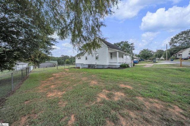 6 Allen Street, Pelzer, SC 29669