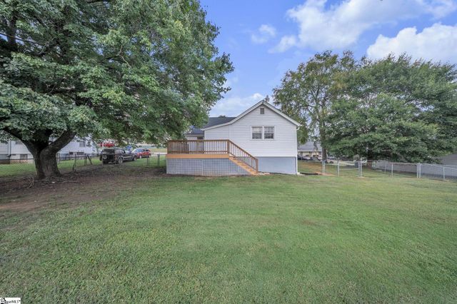 6 Allen Street, Pelzer, SC 29669