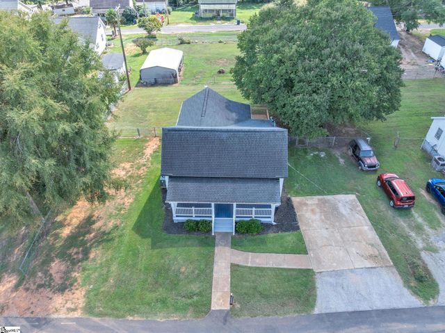 6 Allen Street, Pelzer, SC 29669