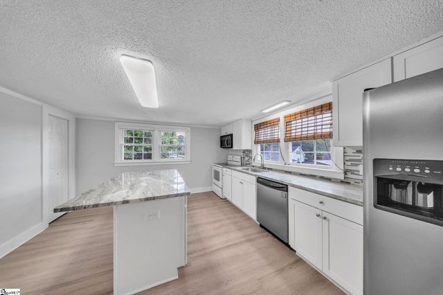 6 Allen Street, Pelzer, SC 29669