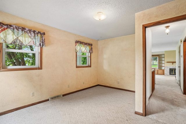 1417 Angus Drive, Waterloo, IA 50701