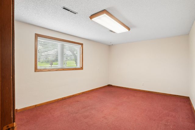 1417 Angus Drive, Waterloo, IA 50701
