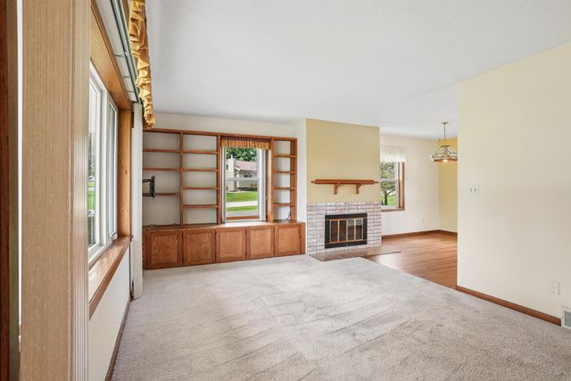 1417 Angus Drive, Waterloo, IA 50701
