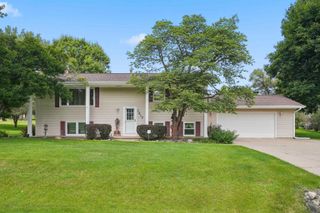 1417 Angus Drive, Waterloo, IA 50701