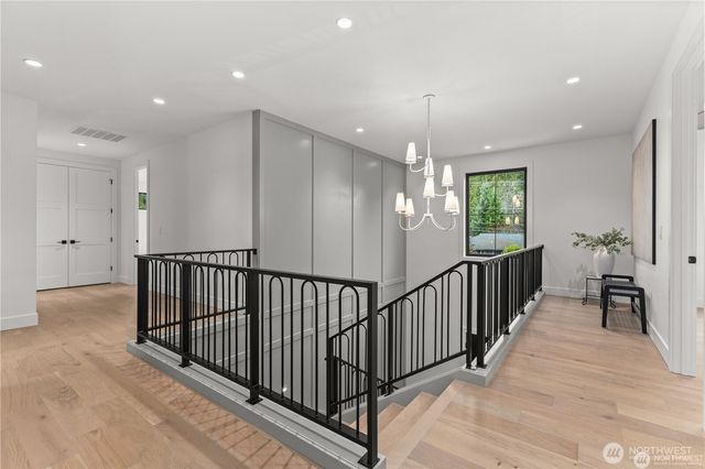 10789 SE 10th Street, Bellevue, WA 98004