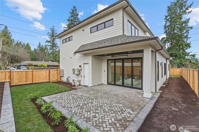 10789 SE 10th Street, Bellevue, WA 98004