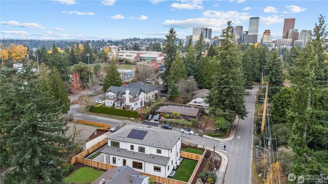 10789 SE 10th Street, Bellevue, WA 98004