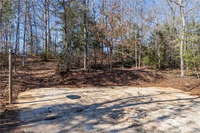 737 Broad River Road, Carlton, GA 30627