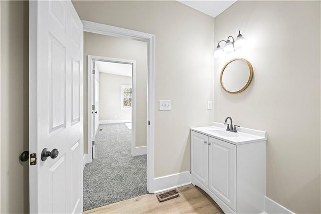 737 Broad River Road, Carlton, GA 30627