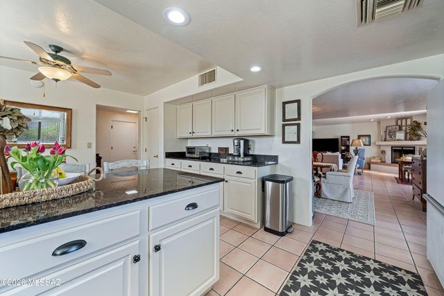 4949 N Moonstone Drive, Tucson, AZ 85750