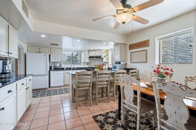 4949 N Moonstone Drive, Tucson, AZ 85750