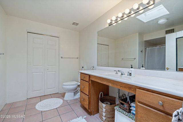 4949 N Moonstone Drive, Tucson, AZ 85750