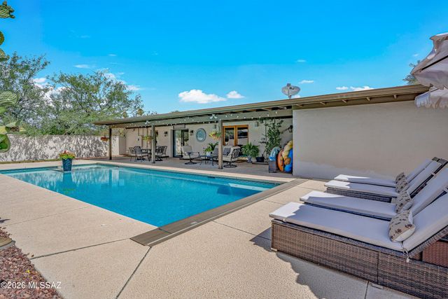 4949 N Moonstone Drive, Tucson, AZ 85750