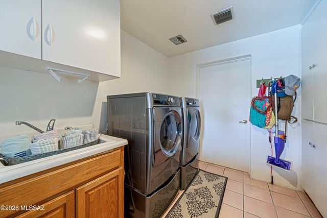 4949 N Moonstone Drive, Tucson, AZ 85750