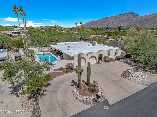 4949 N Moonstone Drive, Tucson, AZ 85750