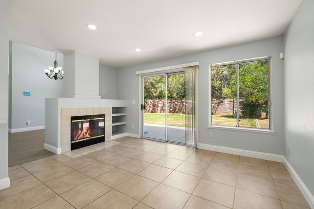 9467 Little Rapids Way, Elk Grove, CA 95758