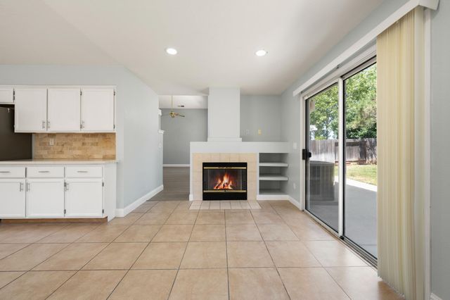 9467 Little Rapids Way, Elk Grove, CA 95758