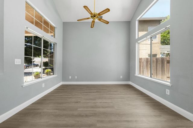 9467 Little Rapids Way, Elk Grove, CA 95758