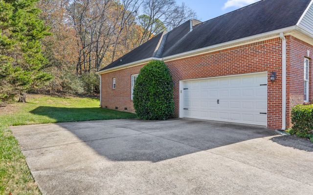 301 Horse Creek Drive, Chattanooga, TN 37405