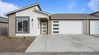 1356 Kalani Ct, West Richland, WA 99353