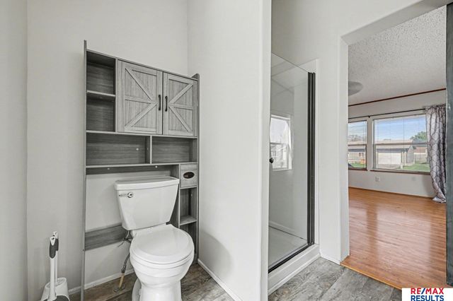 2410 S 16th Street, Council Bluffs, IA 51501