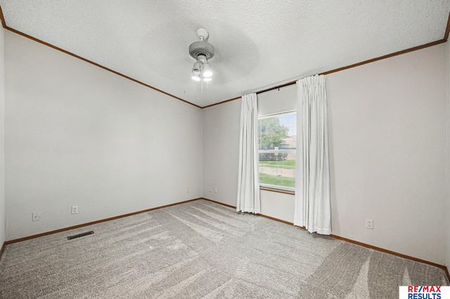 2410 S 16th Street, Council Bluffs, IA 51501