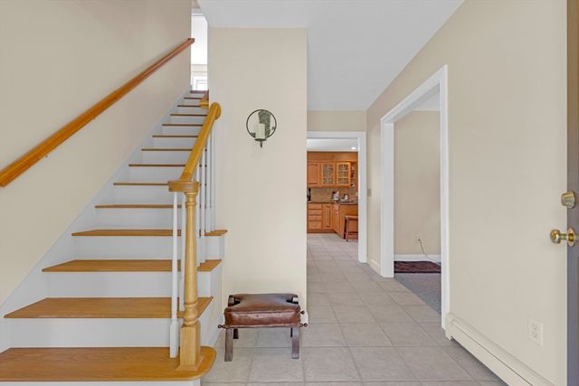 7 Kittredge Rd, North Brookfield, MA 01535