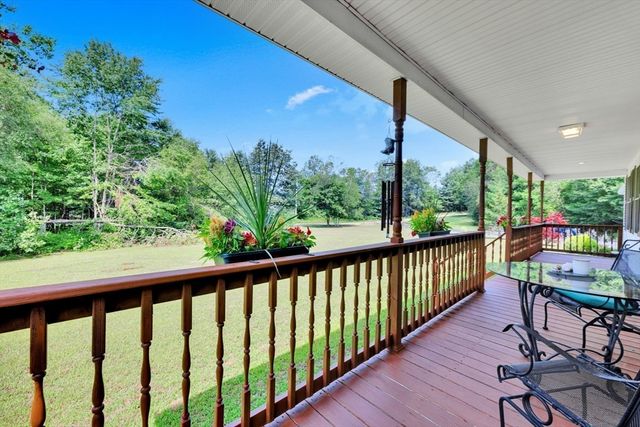 7 Kittredge Rd, North Brookfield, MA 01535