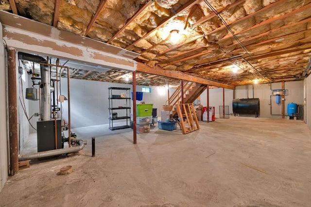7 Kittredge Rd, North Brookfield, MA 01535
