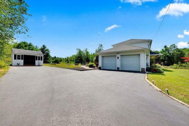 7 Kittredge Rd, North Brookfield, MA 01535