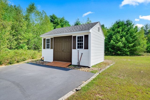 7 Kittredge Rd, North Brookfield, MA 01535