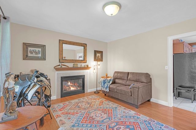 7 Kittredge Rd, North Brookfield, MA 01535