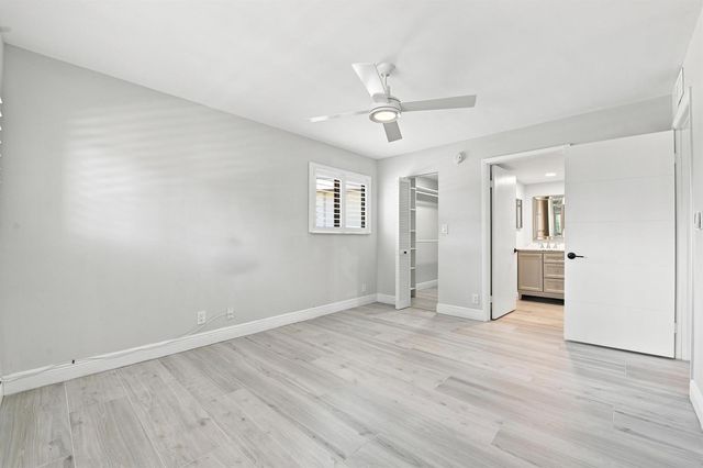 15492 LAKES OF DELRAY Boulevard 101, Delray Beach, FL 33484
