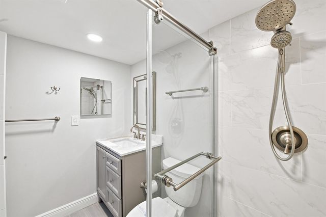 15492 LAKES OF DELRAY Boulevard 101, Delray Beach, FL 33484