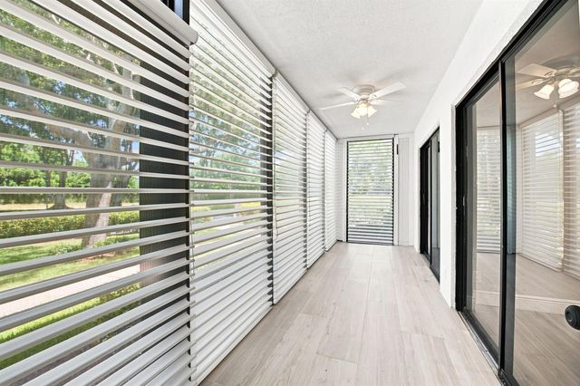 15492 LAKES OF DELRAY Boulevard 101, Delray Beach, FL 33484
