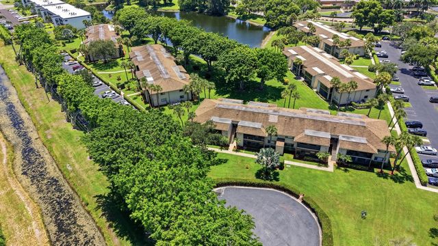 15492 LAKES OF DELRAY Boulevard 101, Delray Beach, FL 33484