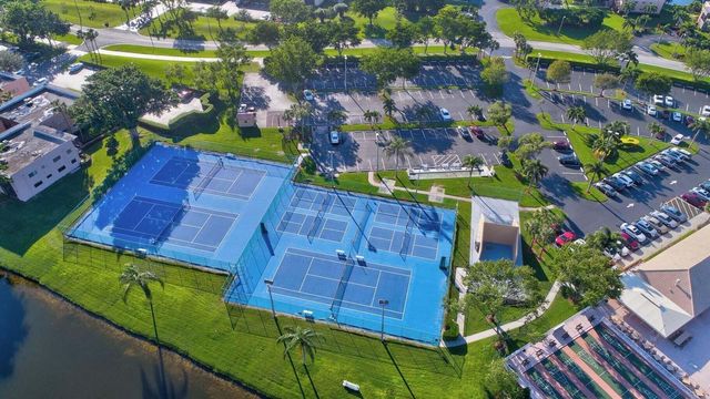 15492 LAKES OF DELRAY Boulevard 101, Delray Beach, FL 33484