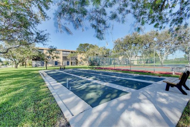 15492 LAKES OF DELRAY Boulevard 101, Delray Beach, FL 33484
